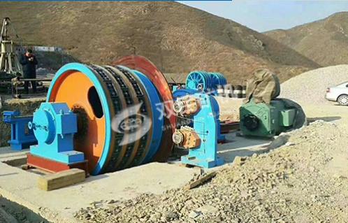 1628489981647160.jpg 多繩摩擦提升機(jī)2.jpg